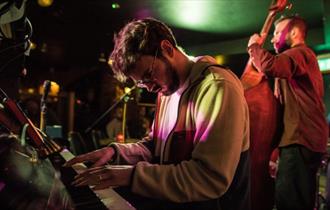 Tom Sochas Trio