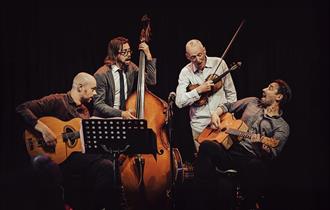 Djanco featuring Andy Aitchison
