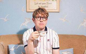 Josh Widdicombe