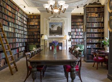 Bromley House Library
