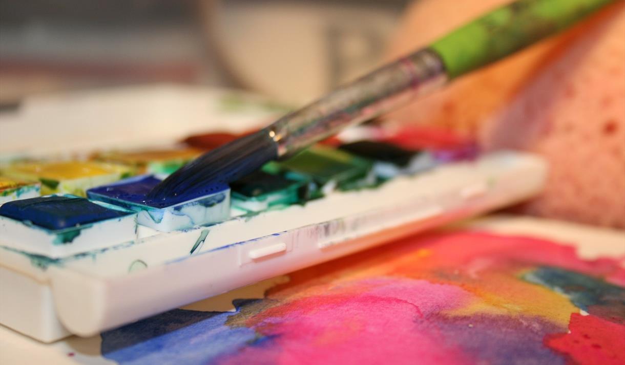 Watercolour Painting Courses for beginners with Chas Wood