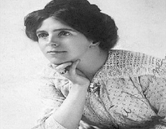 Annie Comes Home - Annie Kenney statue unveiling