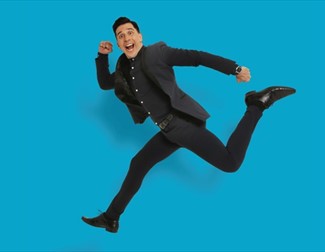 image of Russell Kane running