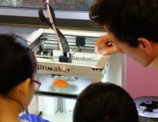 Hands-on 3D Printing at Oldham Library