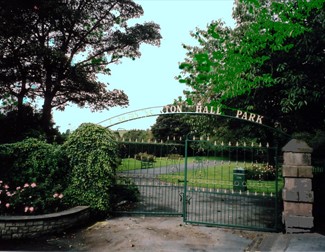 Picture of Chadderton Hall Park Gates