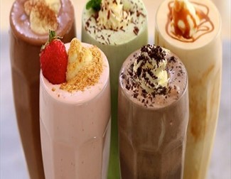 Desi Shakes and Cakes