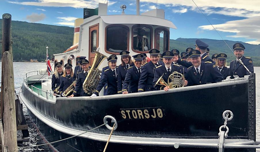 MS Storsjø med Marinekorpset