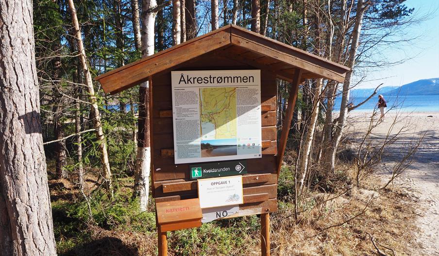 Kveldsrunden i Åkrestrømmen