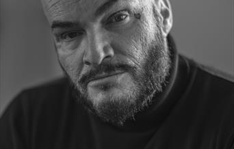 Christian Renè Wold forfatter og sosionom kommer til Rendalen