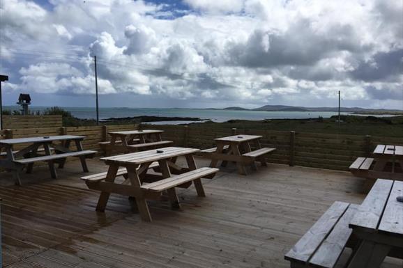 Eat Drink Hebrides - Berneray Shop and Bistro alfresco