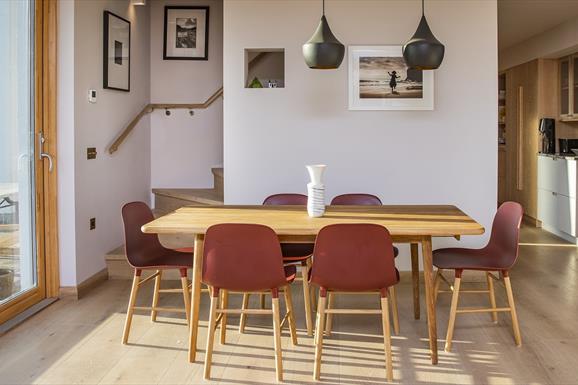 Hebrides House dining table