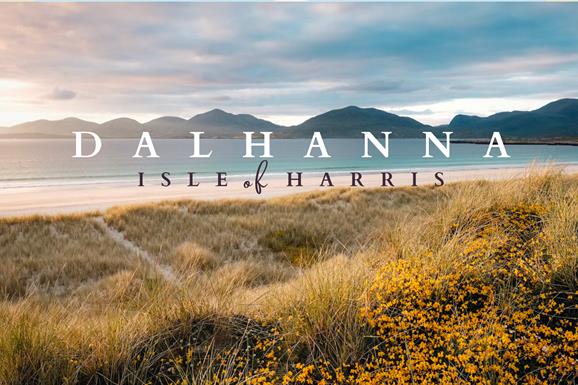 Dalhanna logo with beach view