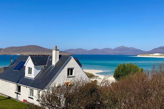 Tarasaigh House and Seilebost Beach