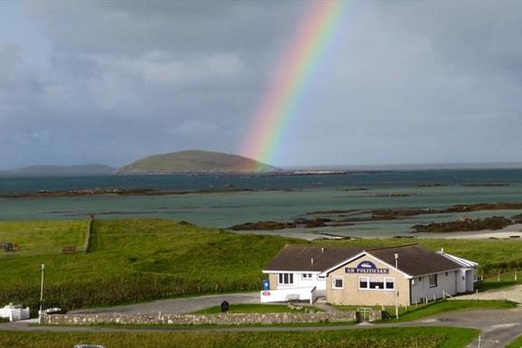 Eat Drink Hebrides - Am Politician