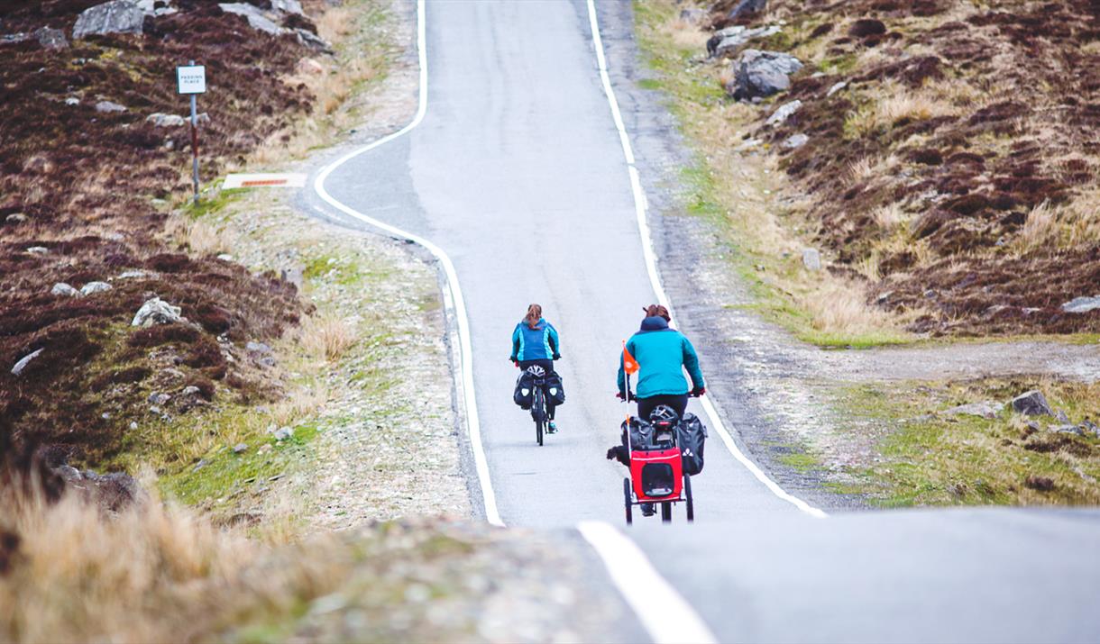 Harris: Single track road