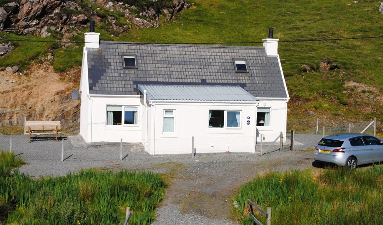 5 Caw Tarbert Harris front of house