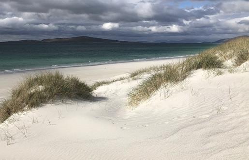 Berneray West Beach - Esther Sinmiraranadie