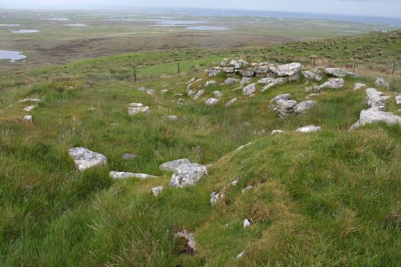 Cleitreabhal Chambered Cairn/Wheelhouse