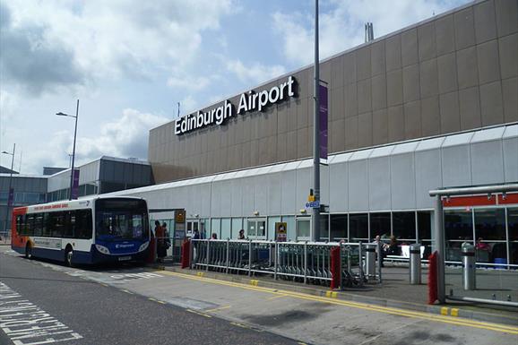 Airports - Flights from Edinburgh to the Outer Hebrides