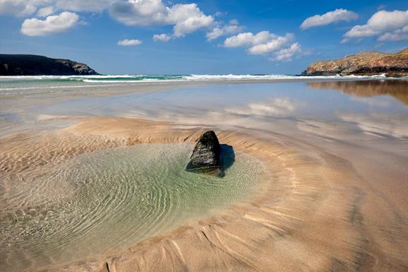 Camas na Clibhe (Cliff Beach)