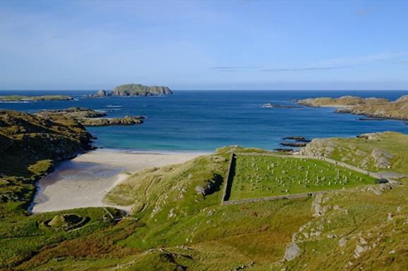 Bosta beach, Iron Age House and graveyard.