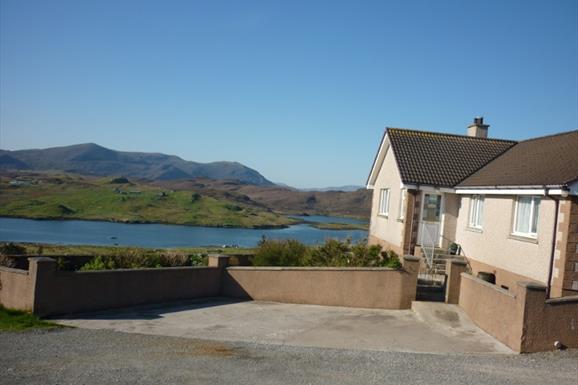 Clearview B&B house & view