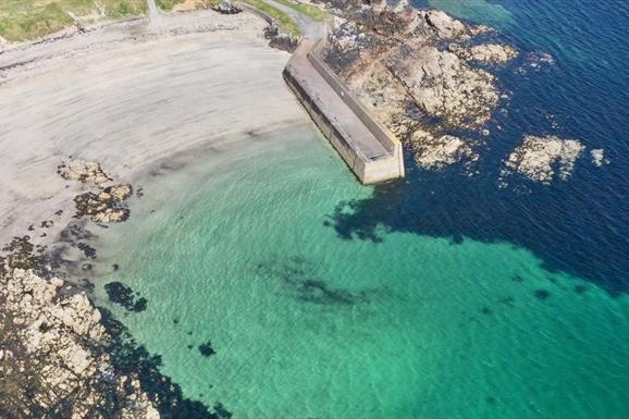 Bayble beach and pier