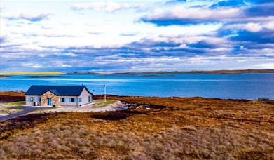 The Tidal Dwelling with sea view