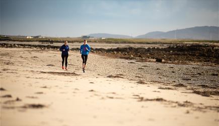 Liniclate Beach and machair, benbecula with runners