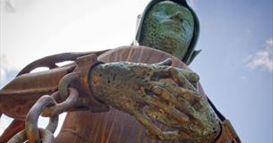 Alice Nutter sculpture