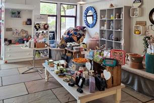 Old Rock Shop
