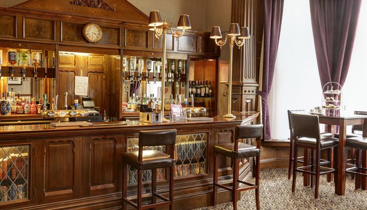 Quills Restaurant at The Oaks Hotel