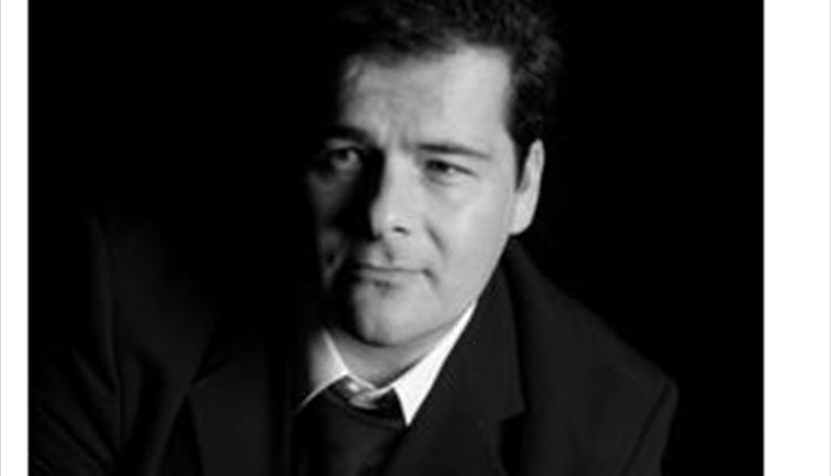Russell Shaun  - From Sinatra to Bublé