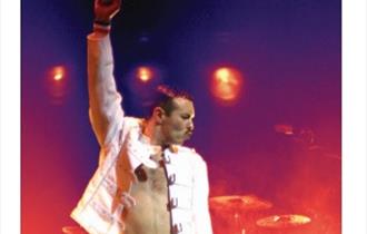 One Night of Queen - Gary Mullen & The Works