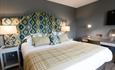 Fence Gate Lodge - bed