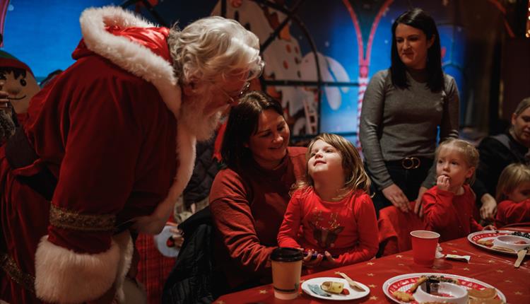 A Toddler Breakfast or Lunch with Santa at Thornton Hall Country Park