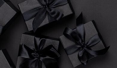 black friday - black gift boxes.