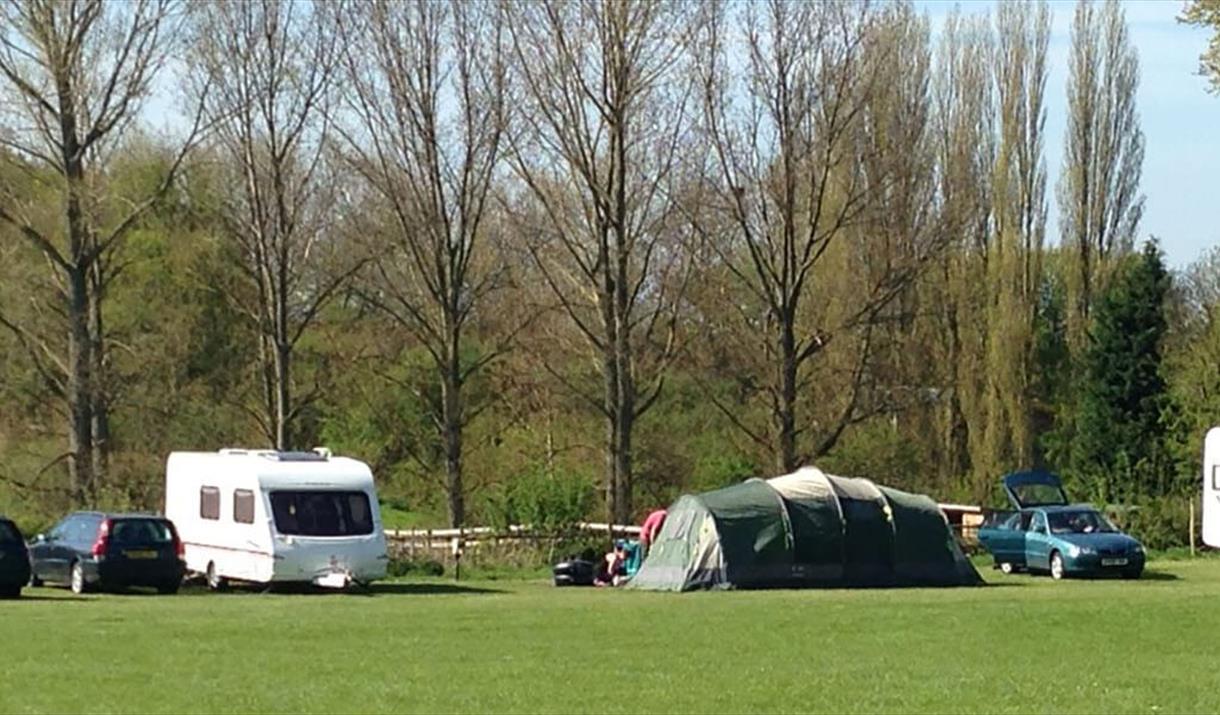 camping pitches in cambridgeshire countryside