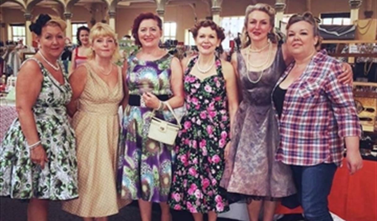 Lou Lou's Vintage Fair
