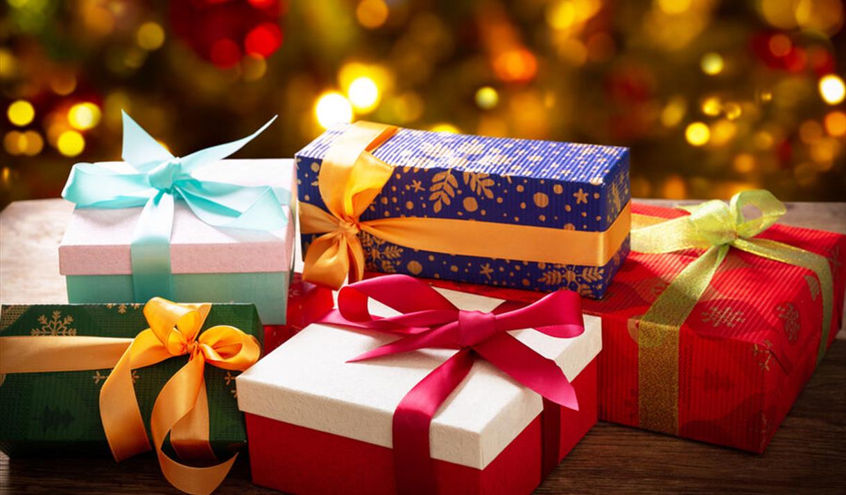 Christmas Gift Shop
