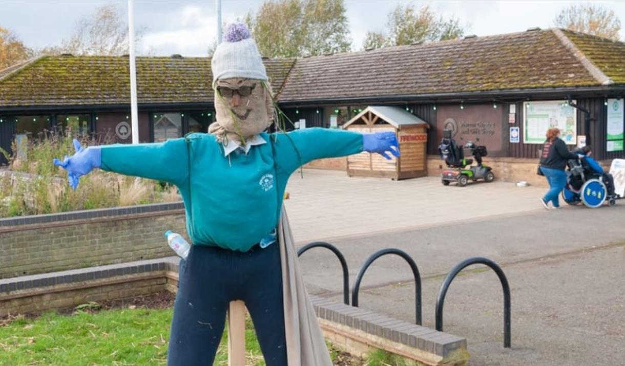Make a Scarecrow at Nene Park