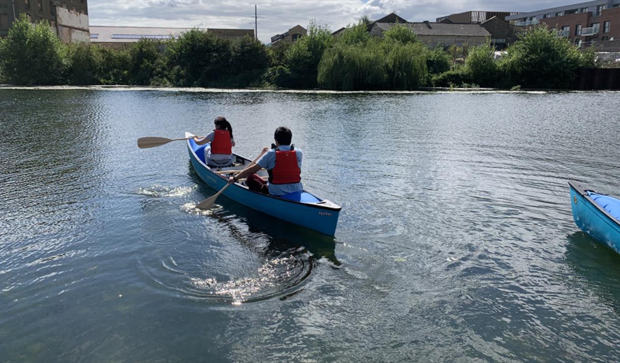 Peterborough Boat Hire on Peterborough's Embankment