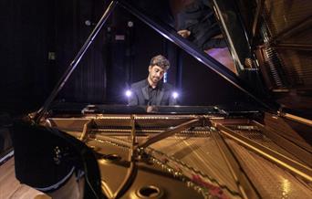 Antonio Oyarzabal