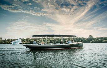 Boat tours around Nene Park