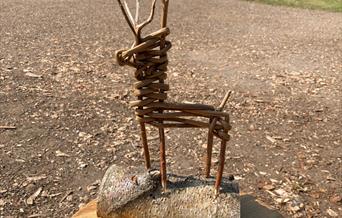 Make your own willow Christmas decorations at Sacrewell.