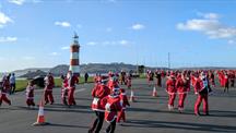 Santa Fun Run on The Hoe