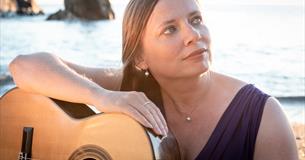 Alison Smith - Classical Guitar