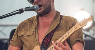 Pogo Presents: The Sunday Sessions with The Andy Quick Band