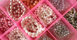 Adult's bead necklace jewellery workshop - crystals, pearls + semi precious stones
