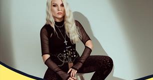 Barcode Live: Amber Jade Smith